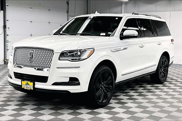 2024 Lincoln Navigator Reserve 4x4 - Pano Roof - Htd/Cooled Leather - 22'' Wheels