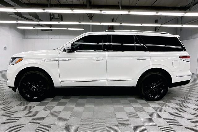 2024 Lincoln Navigator Reserve 4x4 - Pano Roof - Htd/Cooled Leather - 22'' Wheels
