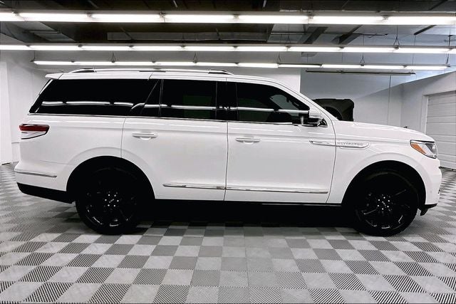 2024 Lincoln Navigator Reserve 4x4 - Pano Roof - Htd/Cooled Leather - 22'' Wheels