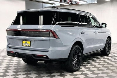 2025 Lincoln Navigator Reserve
