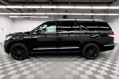 2023 Lincoln Navigator L Reserve