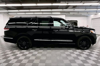 2023 Lincoln Navigator L Reserve