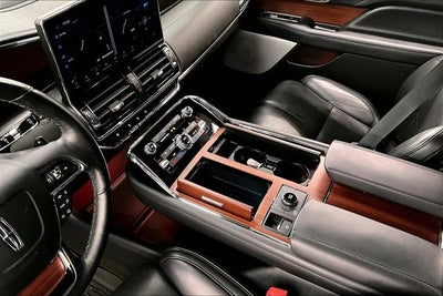 2023 Lincoln Navigator L Reserve