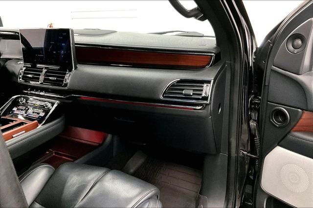 2023 Lincoln Navigator L Reserve