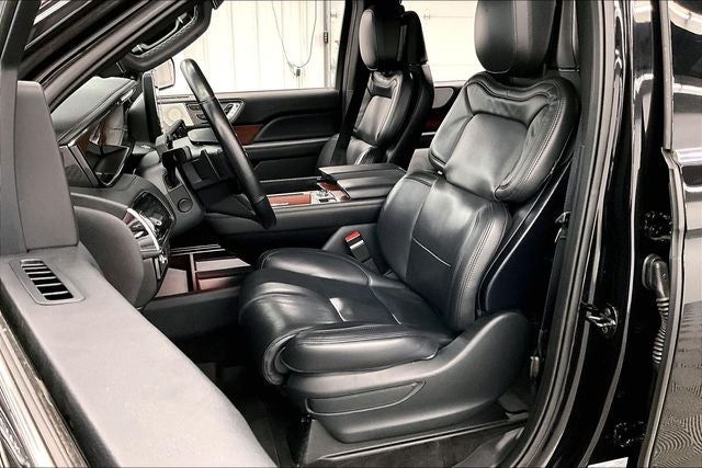 2023 Lincoln Navigator L Reserve
