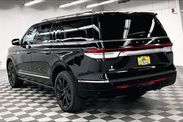 2023 Lincoln Navigator L Reserve