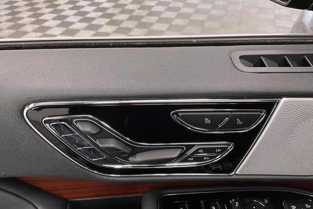 2023 Lincoln Navigator L Reserve