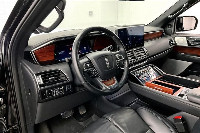 2024 Lincoln Navigator L Reserve 4x4 - Pano Roof - Htd/Cooled Massaging Leather