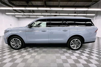 2025 Lincoln Navigator L Reserve 4x4-Pano Roof-Htd/Cooled Leather-22'' Wheels