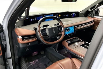 2025 Lincoln Navigator L Reserve 4x4-Pano Roof-Htd/Cooled Leather-22'' Wheels