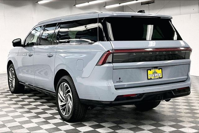 2025 Lincoln Navigator L Reserve 4x4-Pano Roof-Htd/Cooled Leather-22'' Wheels
