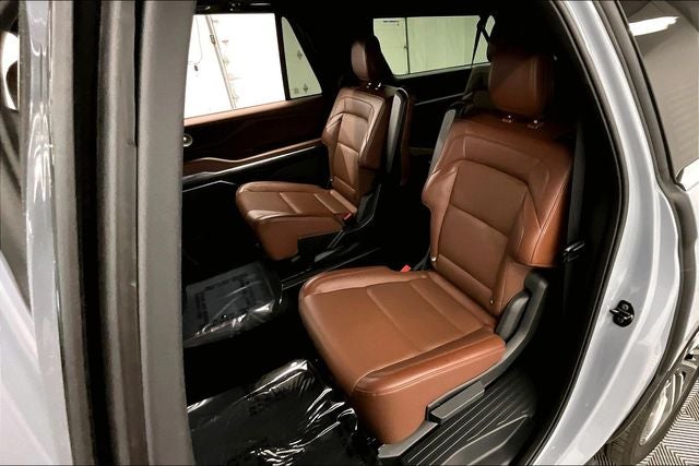 2025 Lincoln Navigator L Reserve 4x4-Pano Roof-Htd/Cooled Leather-22'' Wheels