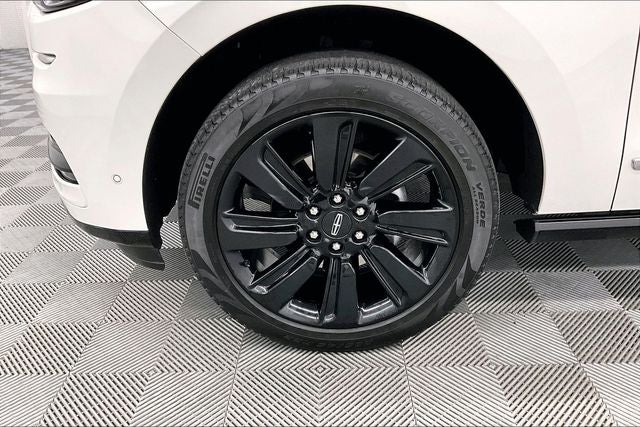 2023 Lincoln Navigator L Reserve 4x4 - Pano Roof - Htd/Cooled Massaging Leather