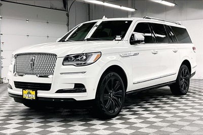 2023 Lincoln Navigator L Reserve 4x4 - Pano Roof - Htd/Cooled Massaging Leather
