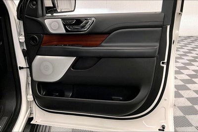 2023 Lincoln Navigator L Reserve 4x4 - Pano Roof - Htd/Cooled Massaging Leather