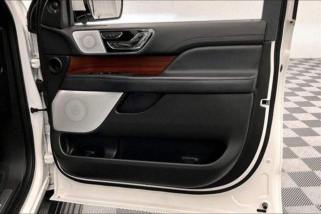 2023 Lincoln Navigator L Reserve 4x4 - Pano Roof - Htd/Cooled Massaging Leather
