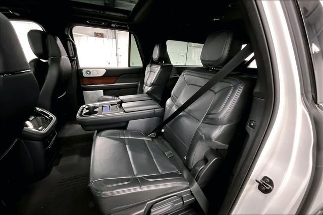 2023 Lincoln Navigator L Reserve 4x4 - Pano Roof - Htd/Cooled Massaging Leather
