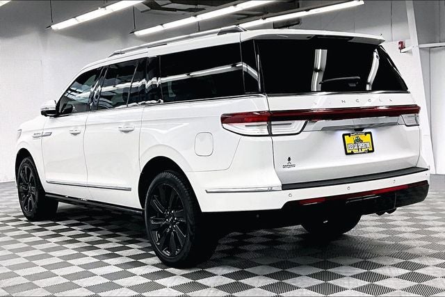 2023 Lincoln Navigator L Reserve 4x4 - Pano Roof - Htd/Cooled Massaging Leather