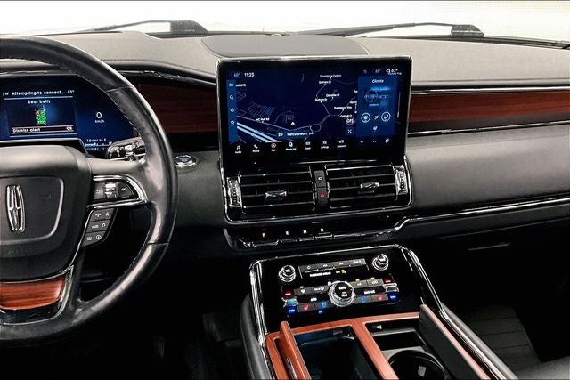 2023 Lincoln Navigator L Reserve 4x4 - Pano Roof - Htd/Cooled Massaging Leather
