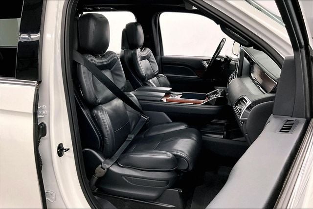 2023 Lincoln Navigator L Reserve 4x4 - Pano Roof - Htd/Cooled Massaging Leather