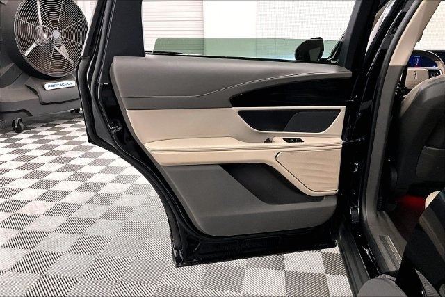 2024 Lincoln Nautilus Premiere AWD-Heated/Cooled Seats-Adaptive Cruise