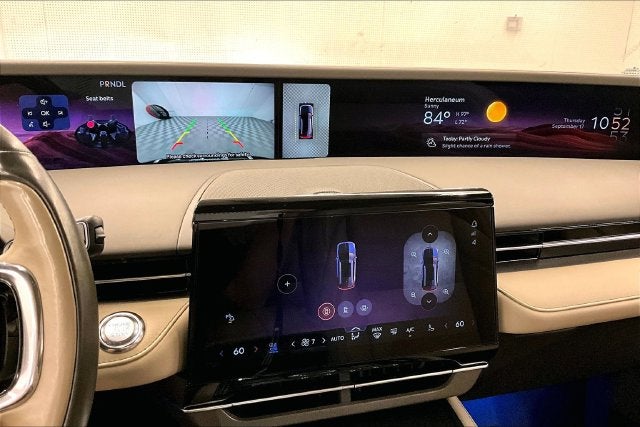 2024 Lincoln Nautilus Premiere AWD-Heated/Cooled Seats-Adaptive Cruise