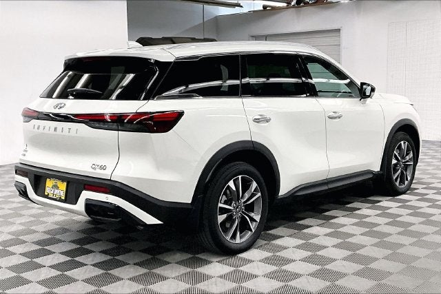 2025 INFINITI QX60 LUXE AWD-Pano Roof-Adaptive Cruise-Htd Leather