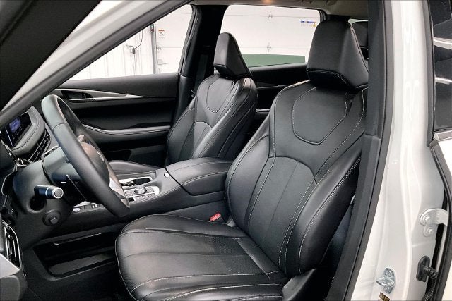 2025 INFINITI QX60 LUXE AWD-Pano Roof-Adaptive Cruise-Htd Leather