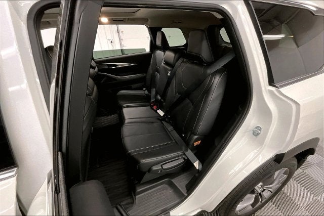 2025 INFINITI QX60 LUXE AWD-Pano Roof-Adaptive Cruise-Htd Leather