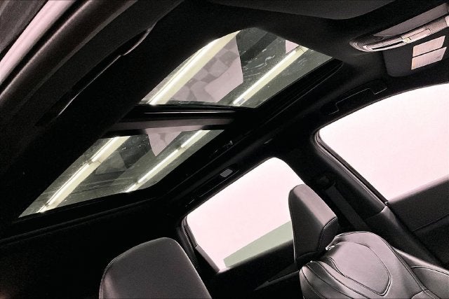 2025 INFINITI QX60 LUXE AWD-Pano Roof-Adaptive Cruise-Htd Leather