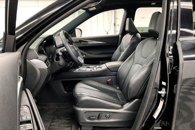 2025 INFINITI QX60 LUXE AWD-Pano Roof-Adaptive Cruise-Htd Leather