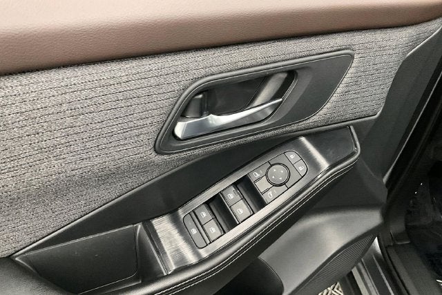 2021 Nissan Rogue SV AWD-Pano Roof-Adaptive Cruise-Htd Seats