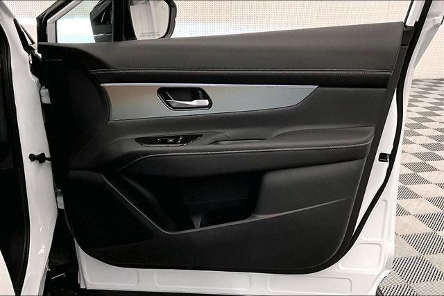 2026 Nissan Murano Platinum AWD - Technology and Cargo Packages