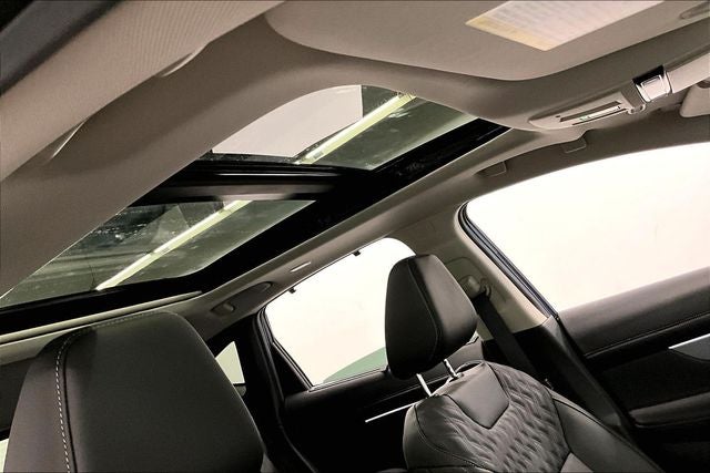 2026 Nissan Murano Platinum AWD - Technology and Cargo Packages