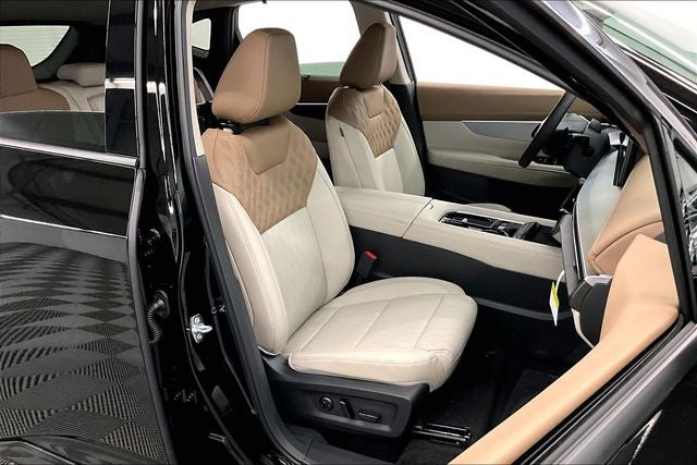 2026 Nissan Murano Platinum AWD - Technology and Cargo Packages