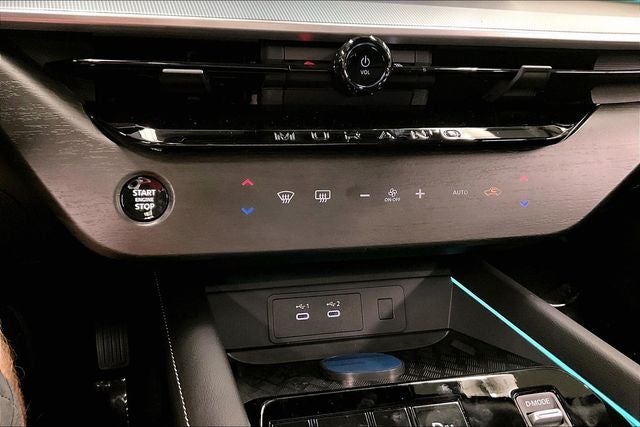 2026 Nissan Murano Platinum AWD - Technology and Cargo Packages