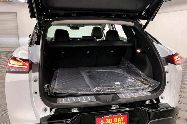 2026 Nissan Murano Platinum AWD - Technology and Cargo Packages