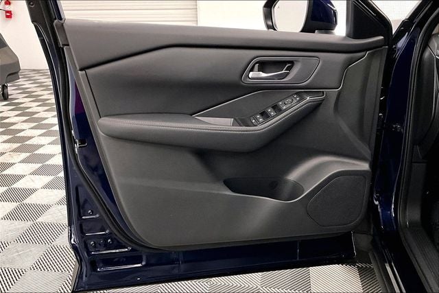 2026 Nissan Rogue SV - Cold Weather Package