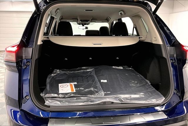 2026 Nissan Rogue SV - Cold Weather Package