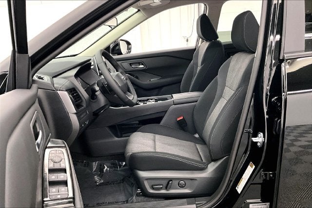 2027 Nissan Rogue SV - Cold Weather Package