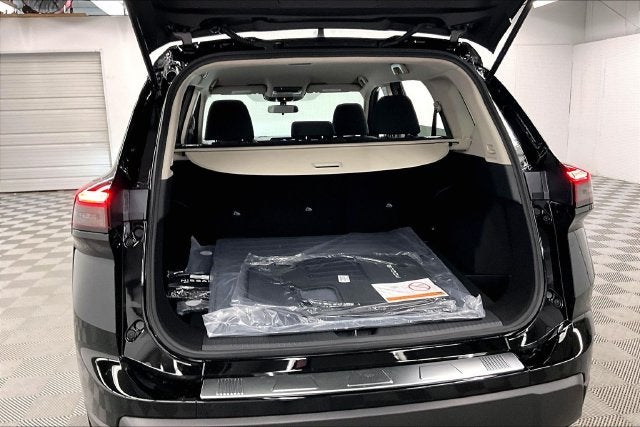 2027 Nissan Rogue SV - Cold Weather Package