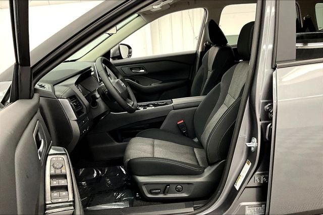 2026 Nissan Rogue SV - Cold Weather Package