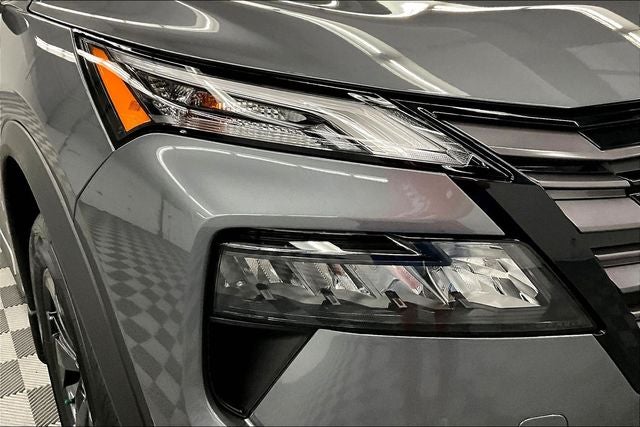 2026 Nissan Rogue SV - Cold Weather Package