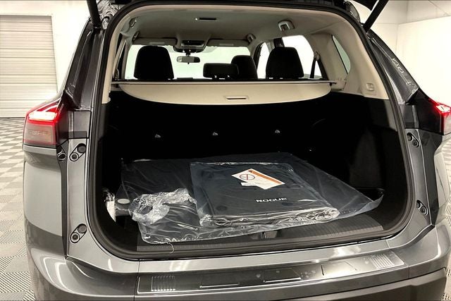 2026 Nissan Rogue SV - Cold Weather Package