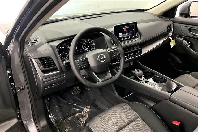 2026 Nissan Rogue SV - Cold Weather Package