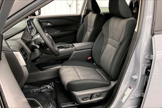 2026 Nissan Rogue SV AWD - Cold Weather Package