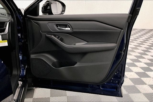 2026 Nissan Rogue Dark Armor AWD