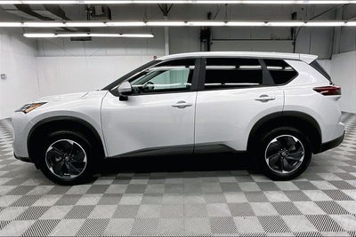 2025 Nissan Rogue SV AWD - Adaptive Cruise - Blind Spot Detection