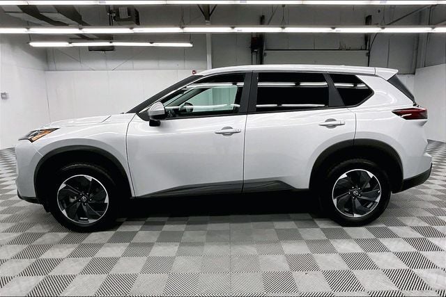 2025 Nissan Rogue SV AWD - Adaptive Cruise - Blind Spot Detection