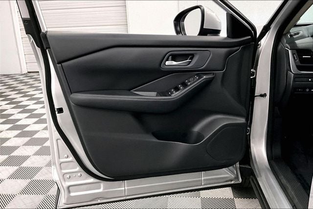 2025 Nissan Rogue SV AWD - Adaptive Cruise - Blind Spot Detection
